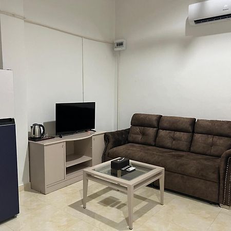 בנגקוק Mall Suites Hotel מראה חיצוני תמונה