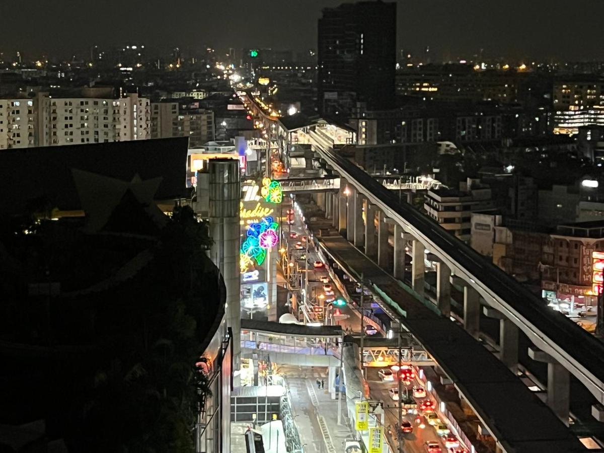 בנגקוק Mall Suites Hotel מראה חיצוני תמונה
