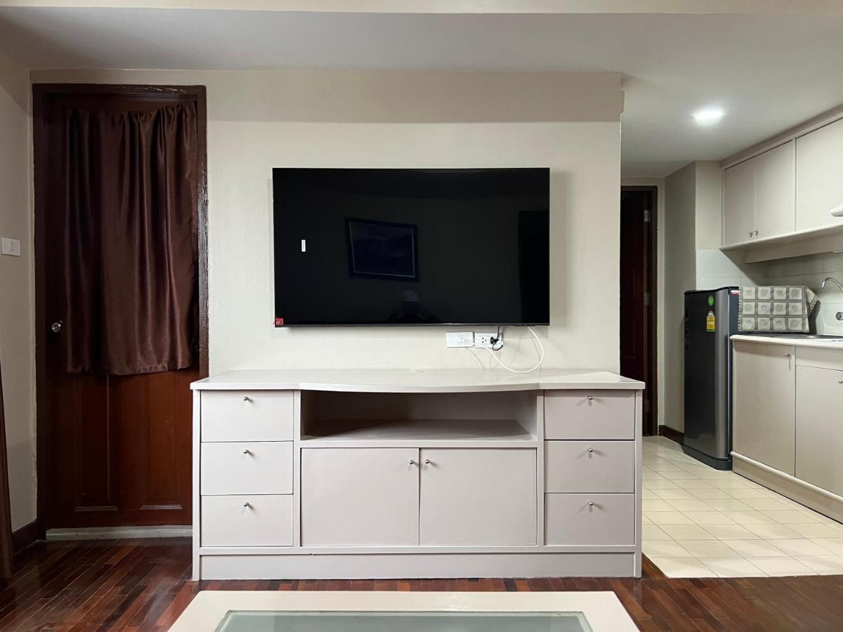 בנגקוק Mall Suites Hotel מראה חיצוני תמונה