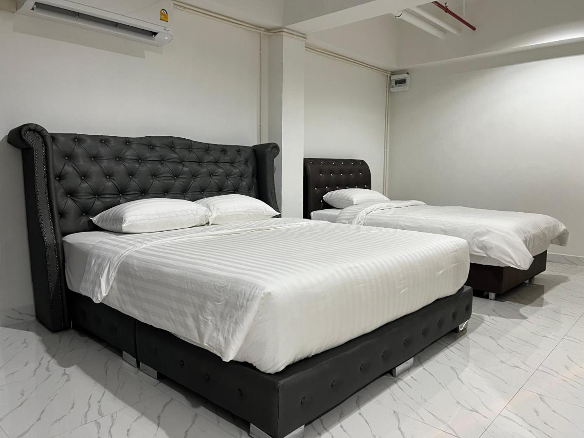 בנגקוק Mall Suites Hotel מראה חיצוני תמונה
