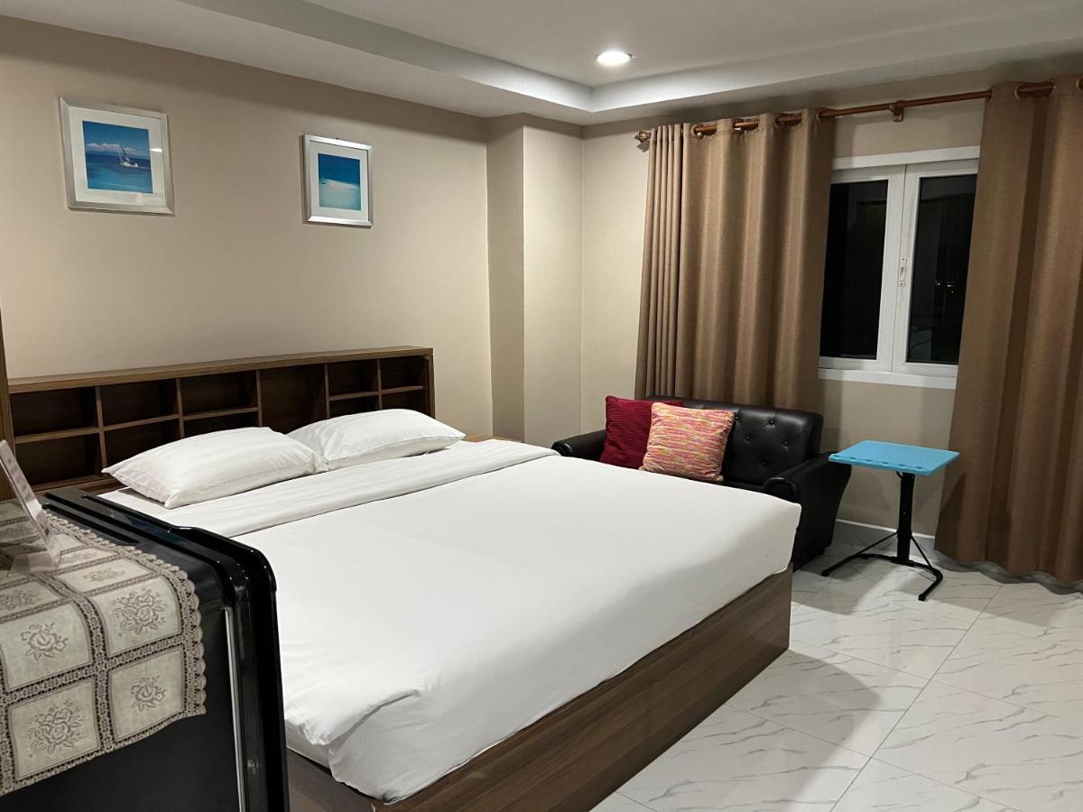 בנגקוק Mall Suites Hotel מראה חיצוני תמונה