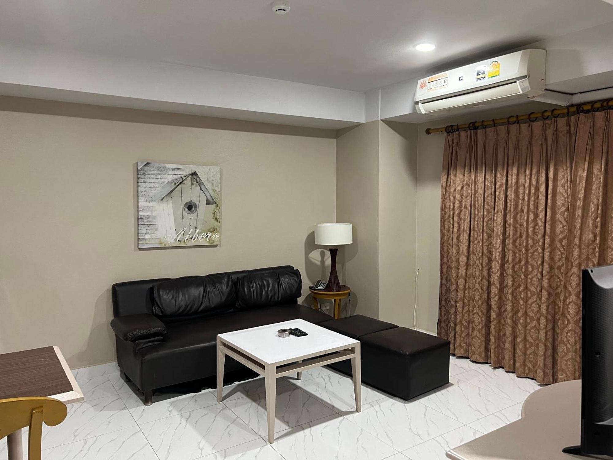 בנגקוק Mall Suites Hotel מראה חיצוני תמונה