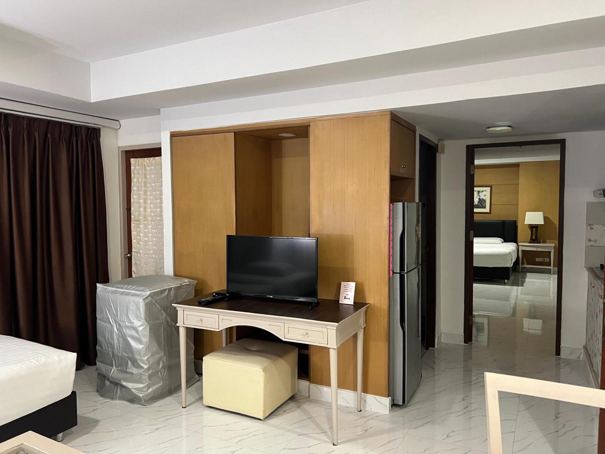 בנגקוק Mall Suites Hotel מראה חיצוני תמונה