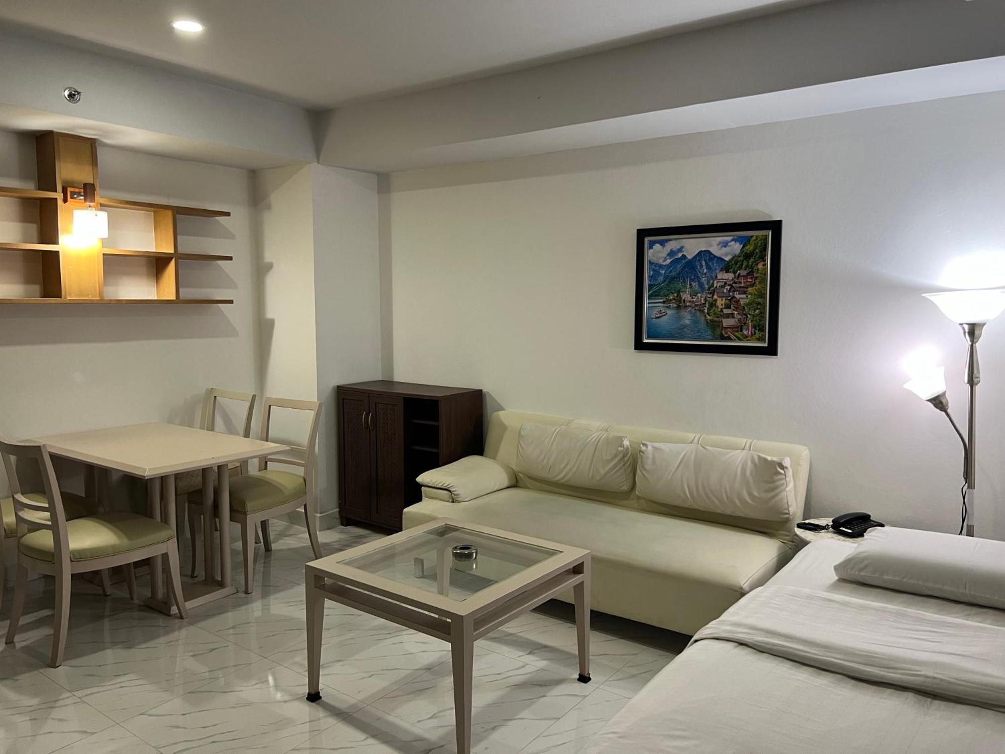 בנגקוק Mall Suites Hotel מראה חיצוני תמונה