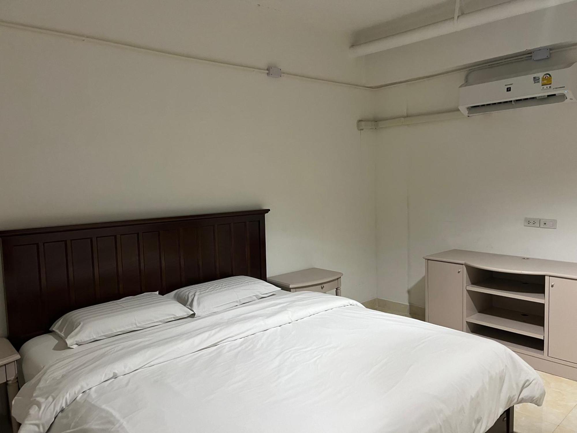 בנגקוק Mall Suites Hotel מראה חיצוני תמונה