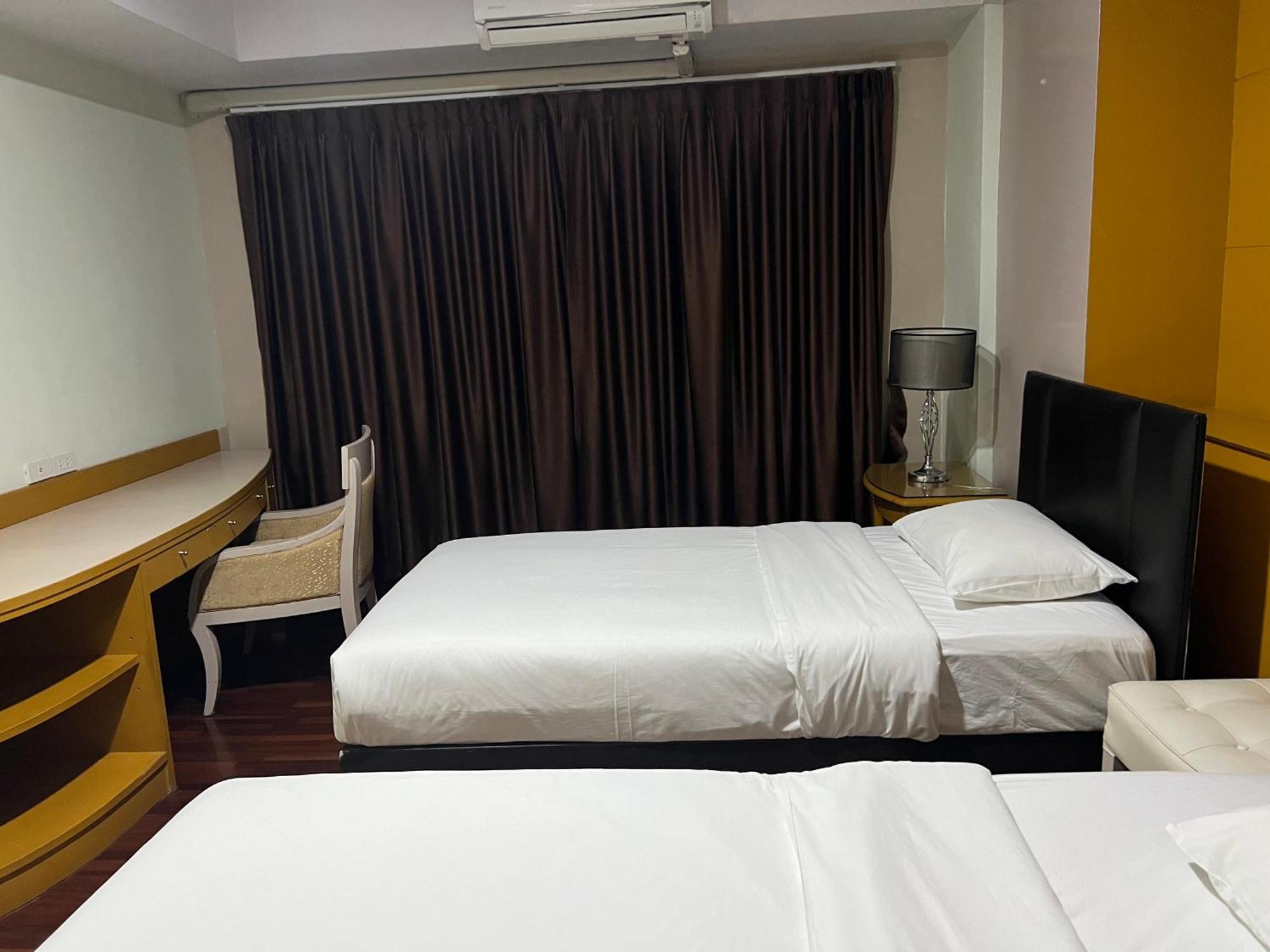 בנגקוק Mall Suites Hotel מראה חיצוני תמונה