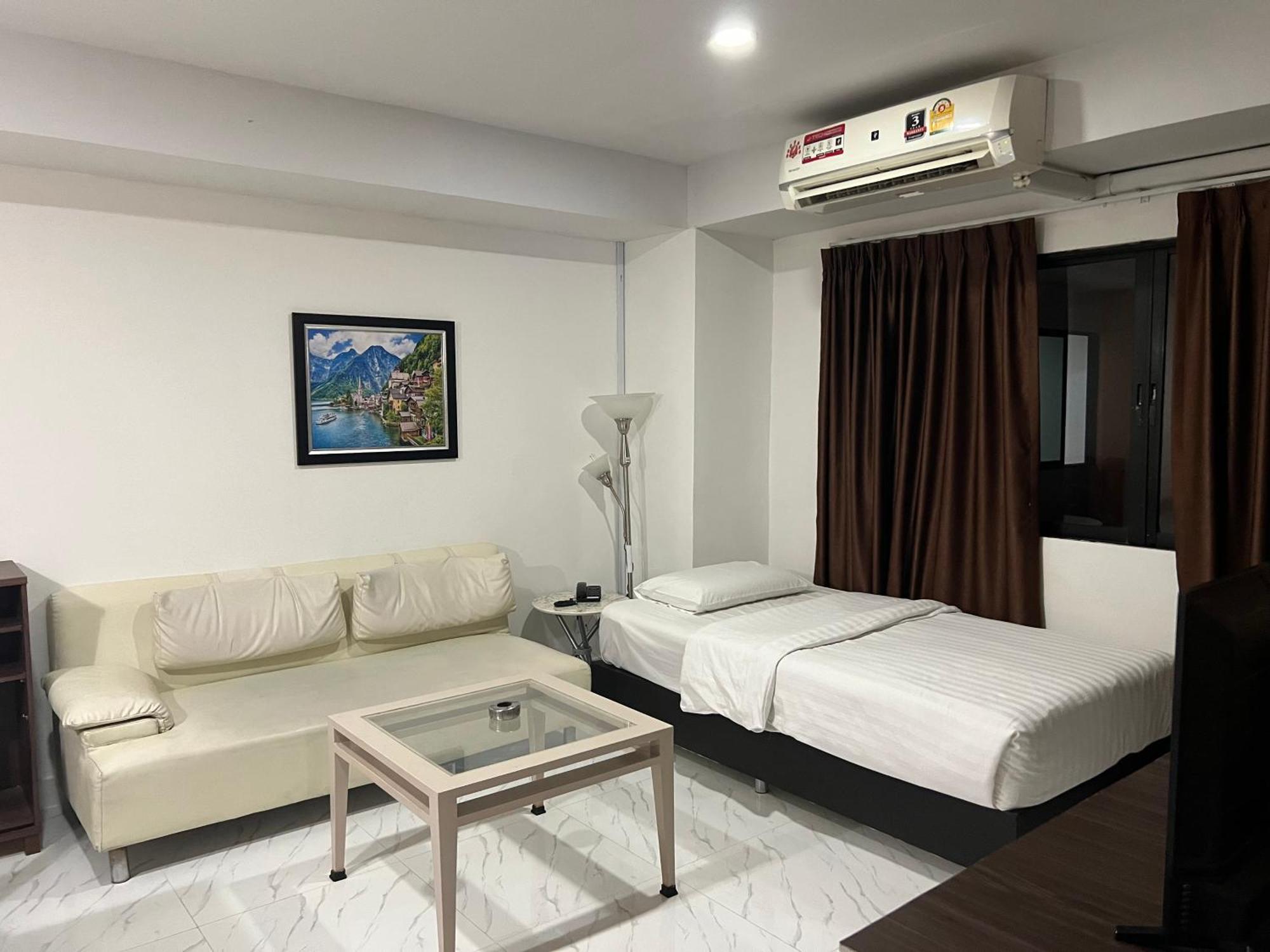 בנגקוק Mall Suites Hotel מראה חיצוני תמונה