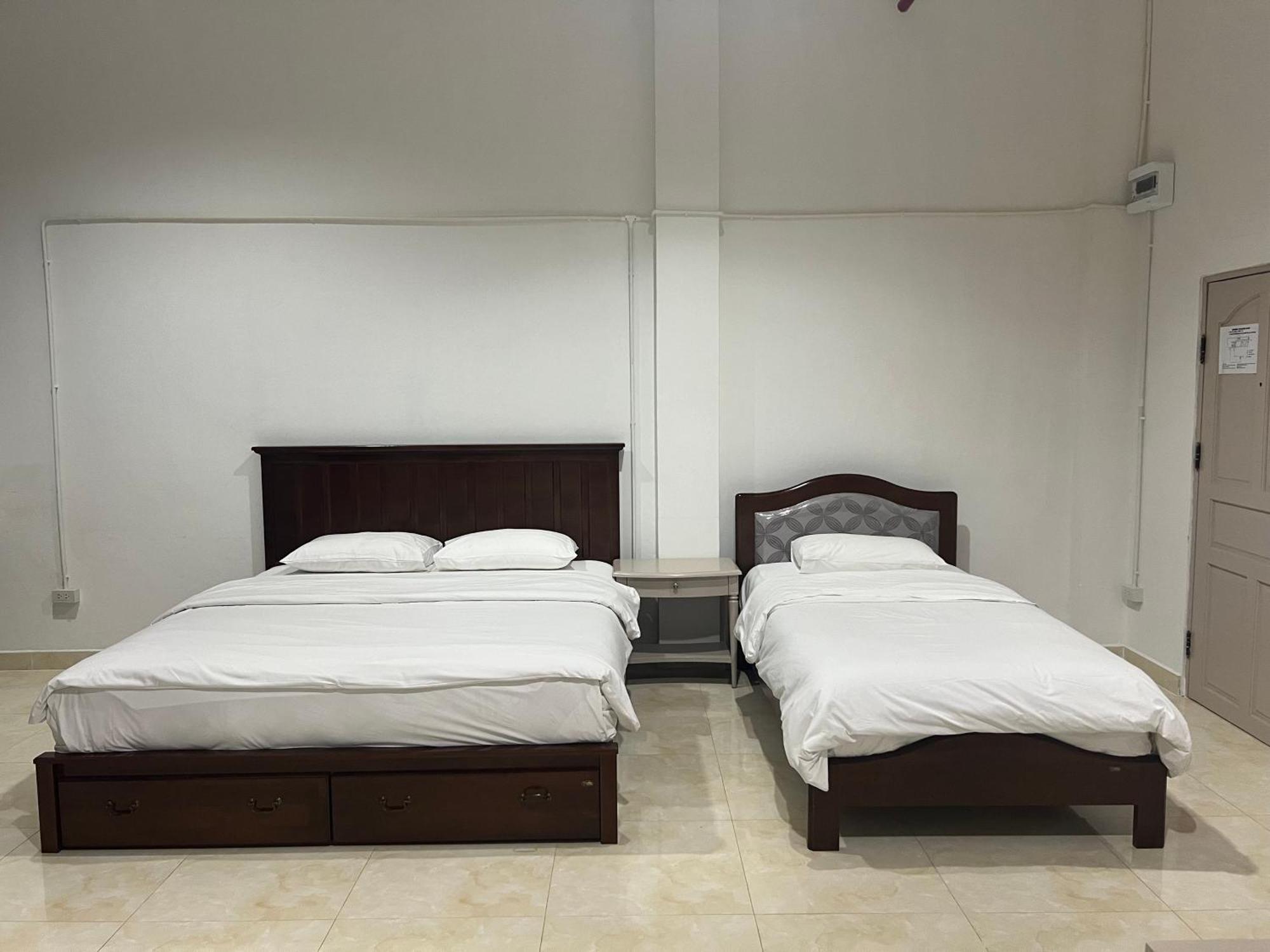 בנגקוק Mall Suites Hotel מראה חיצוני תמונה